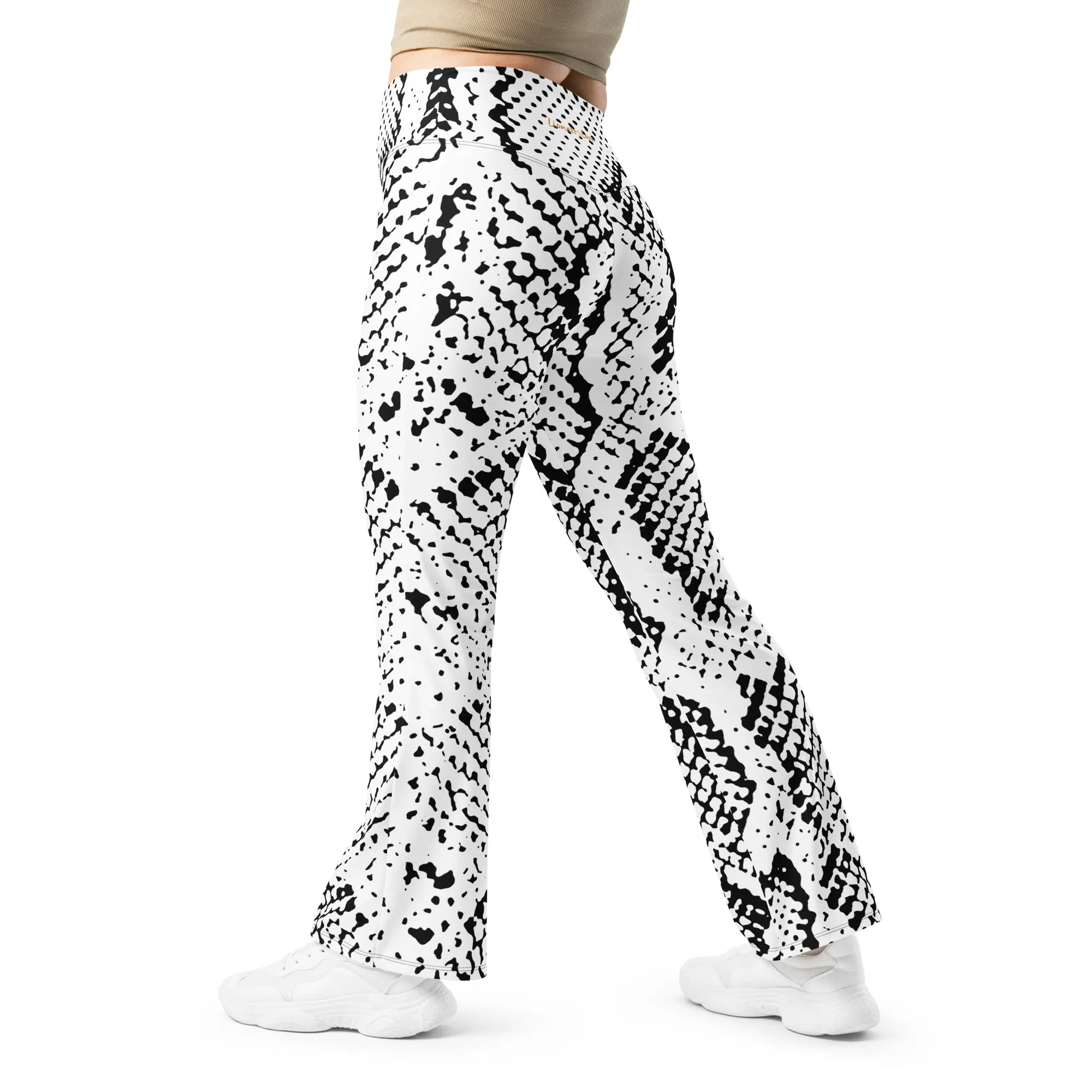 Faux Snake Print Flare leggings lioness-love