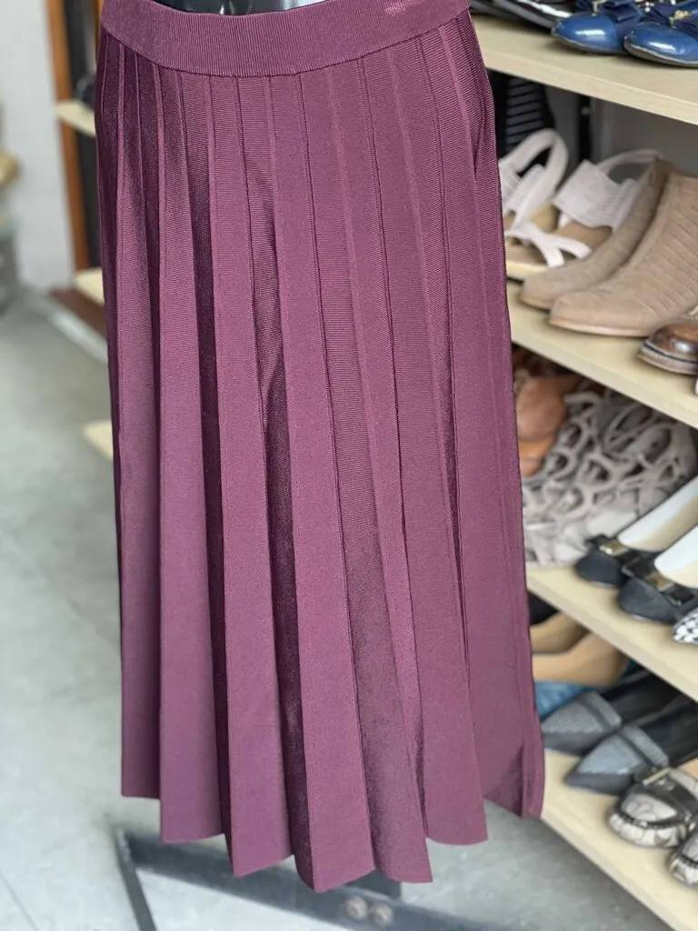 H&M Pleated Midi Skirt M